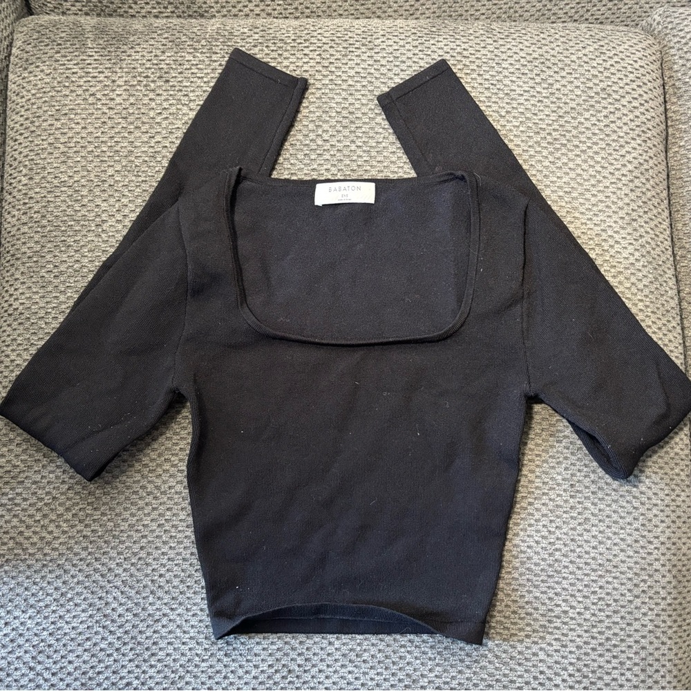 Aritzia Babaton Black Square Neck Sculpt Knit longsleeve Top